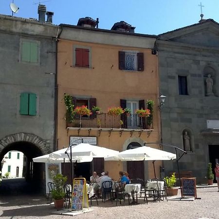 Piazza Fiumalbo Citta D'Arte Apartment Екстериор снимка